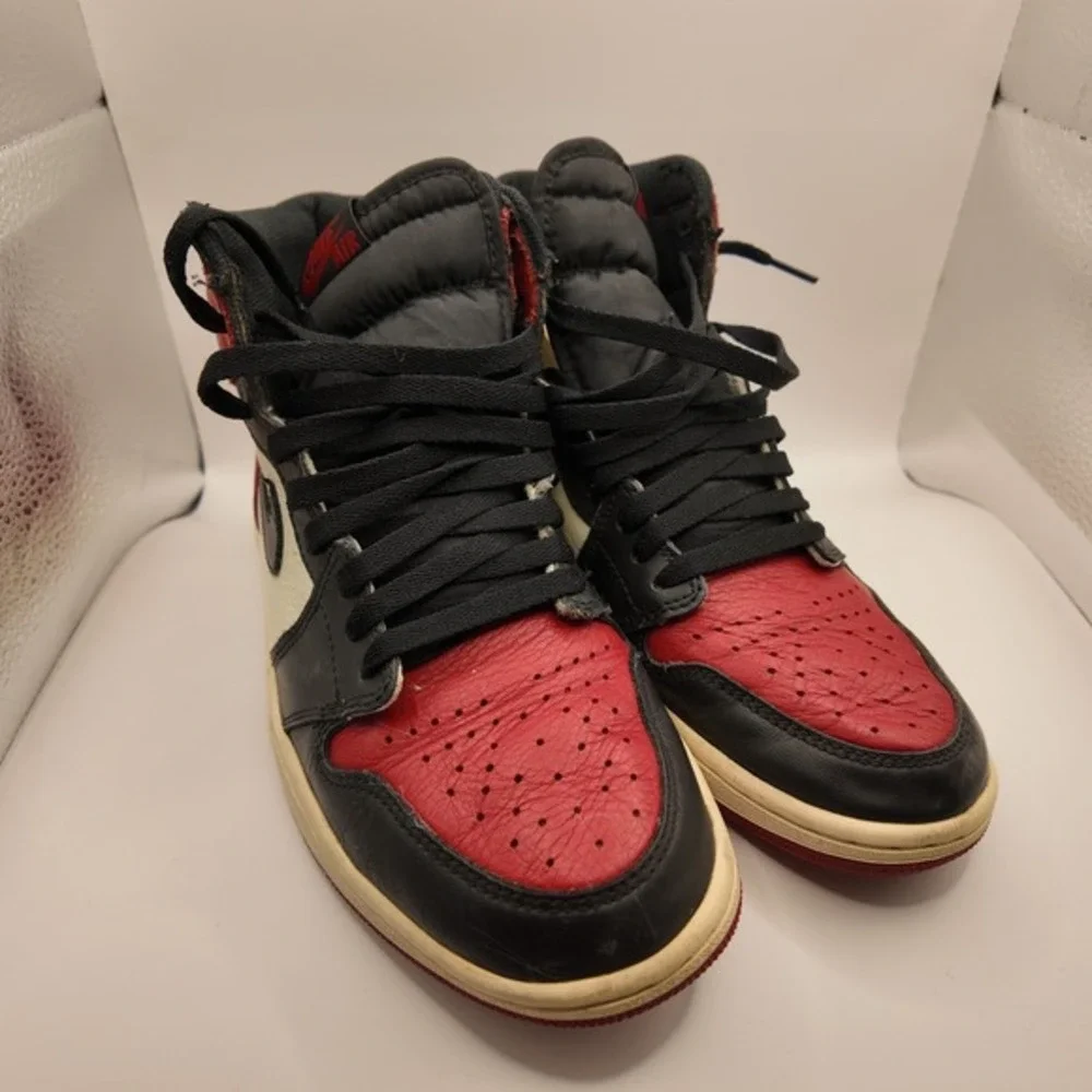 Size 8.5- Jordan 1 Retro OG High Bred Toe Black White Red‎ Leather (555088-610)